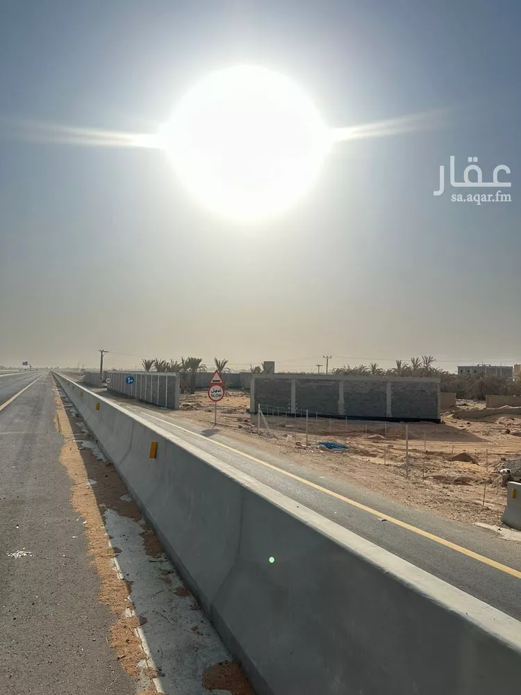 أرض للبيع في شارع طريق الخرج القويعية, حي الحزم والبطينه, مدينة الحزم والبطينه, منطقة الرياض صورة 2