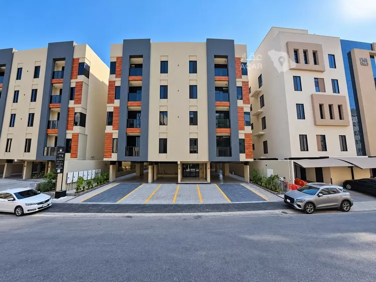 شقة للبيع في شارع العوسج, حي المنتزة, مدينة الدمام, المنطقة الشرقية 8