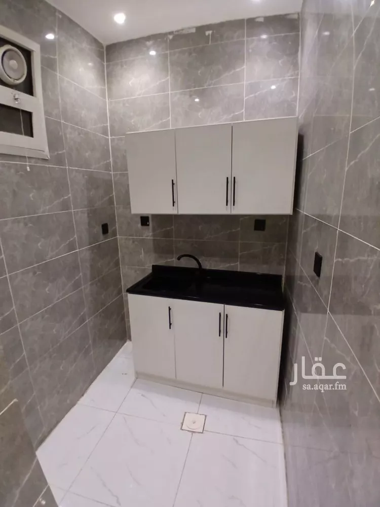 شقة للإيجار في شارع الشيخ حسن بن حسين بن علي, حي إشبيلية, مدينة الرياض, منطقة الرياض صورة 3