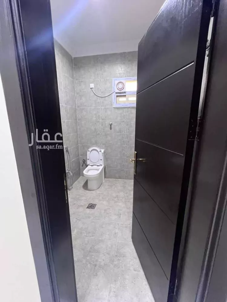 شقة للإيجار في شارع الحسن السائح ، حي غرناطة ، تبوك ، منطقة تبوك صورة 2