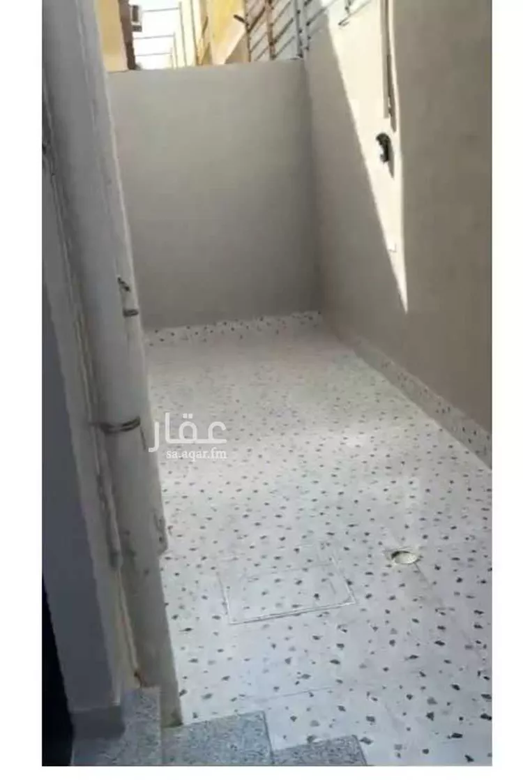 عمارة للإيجار في شارع حفصة بنت عمر, حي الروضة, مدينة الرياض, منطقة الرياض صورة 3