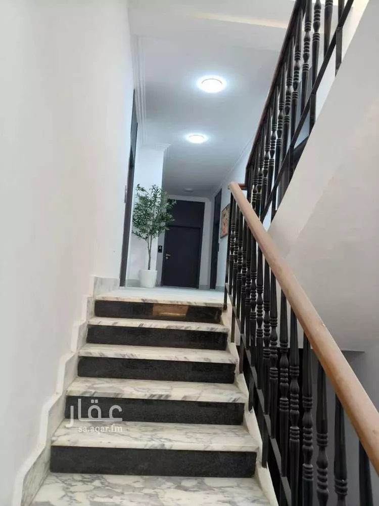 عمارة للإيجار في شارع حفصة بنت عمر, حي الروضة, مدينة الرياض, منطقة الرياض 18
