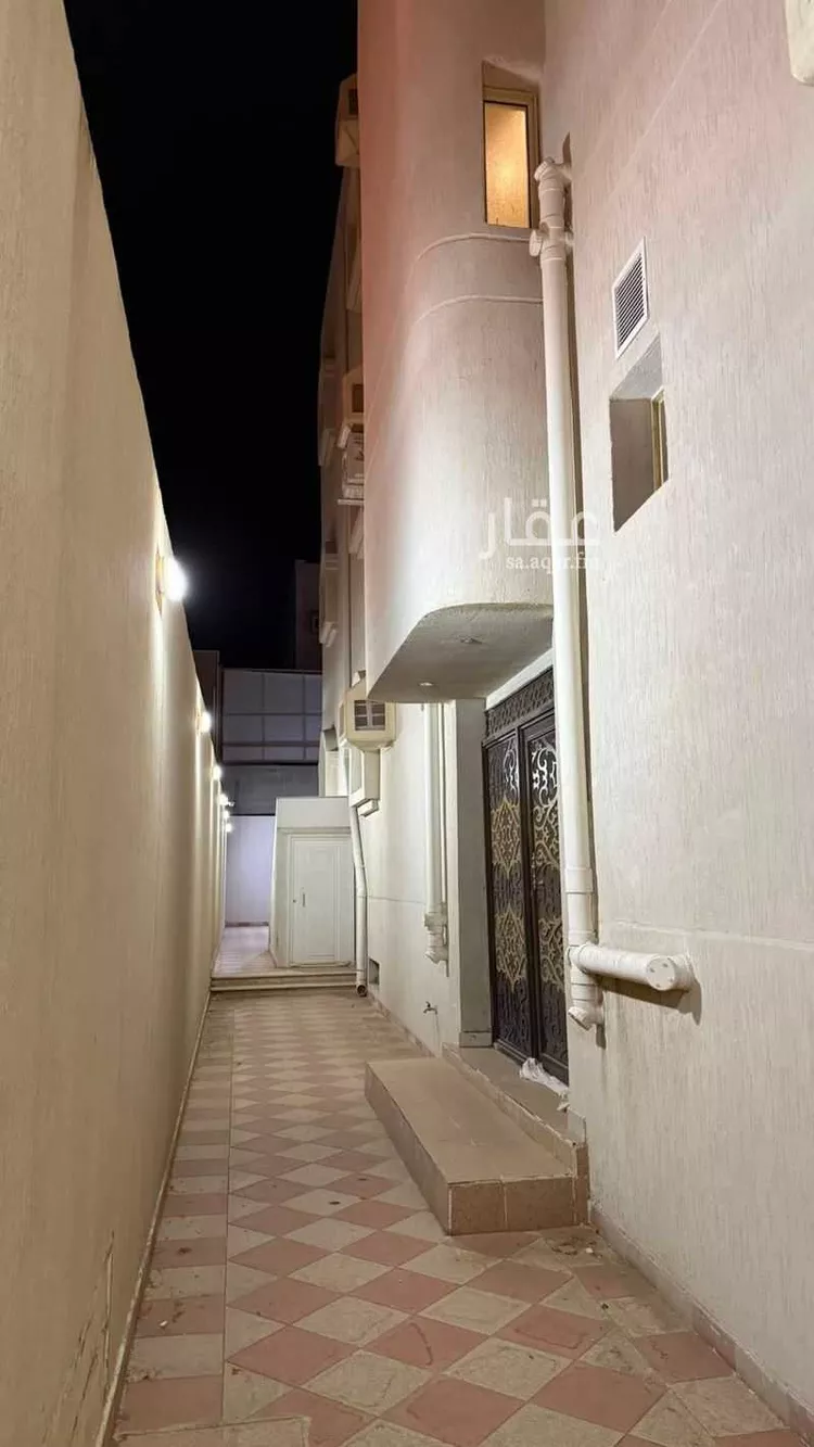 عمارة للبيع في شارع سالم حسان هريس السفياني, حي الأخباب, مدينة الطائف, منطقة مكة المكرمة 21