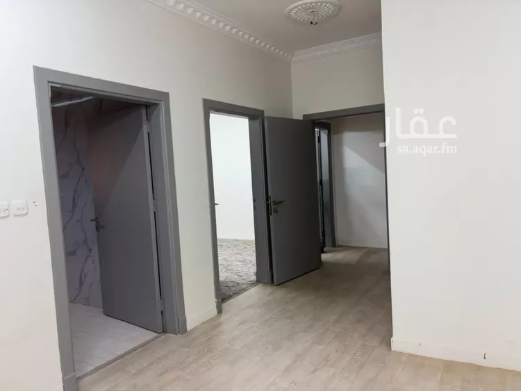 شقة للإيجار في شارع الخزنة, حي إشبيلية, مدينة الرياض, منطقة الرياض
