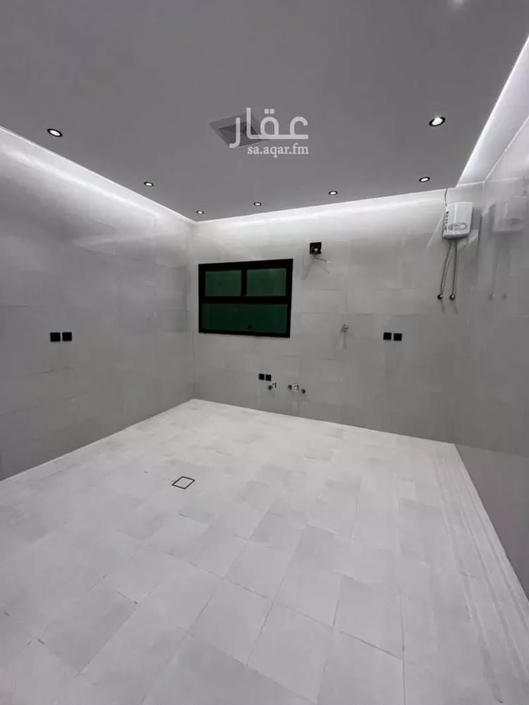 Floor for Sale in Riyadh Al Maizilah