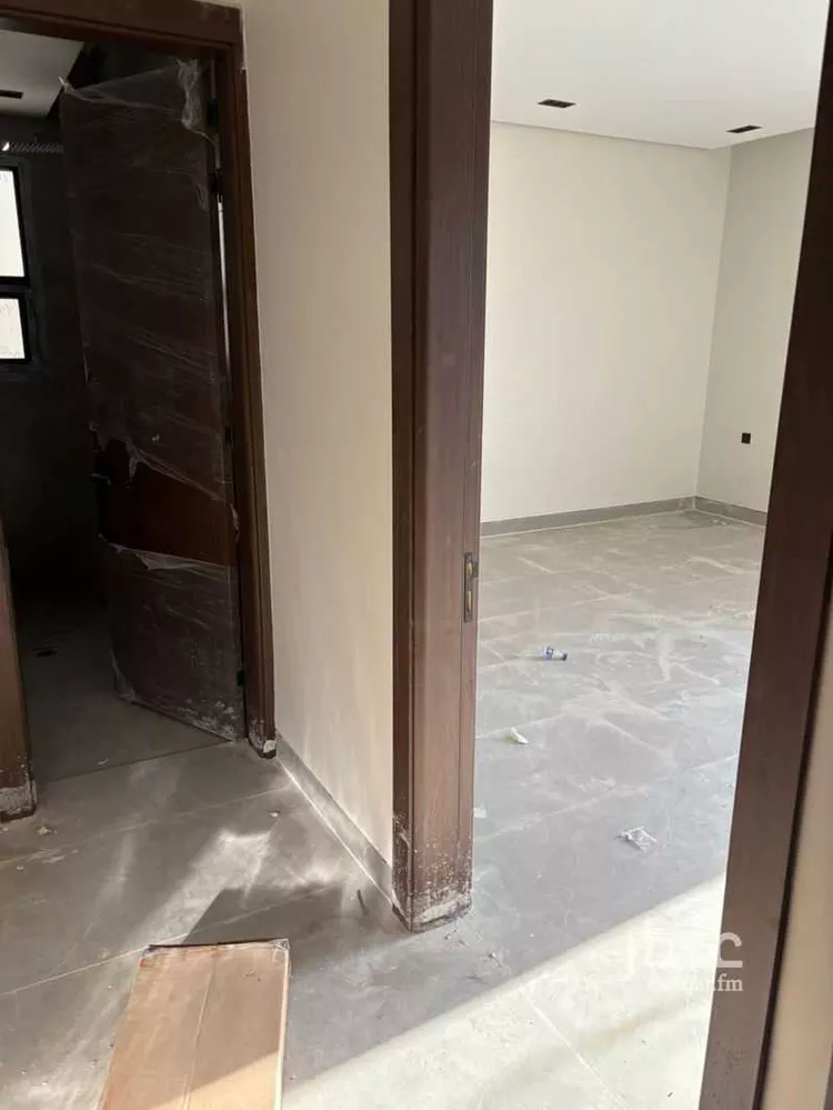 دور للبيع في شارع العينين, حي إشبيلية, مدينة الرياض, منطقة الرياض صورة 2