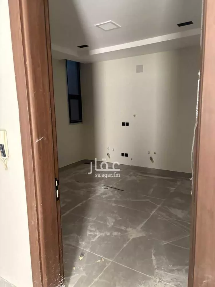 دور للبيع في شارع العينين, حي إشبيلية, مدينة الرياض, منطقة الرياض 13