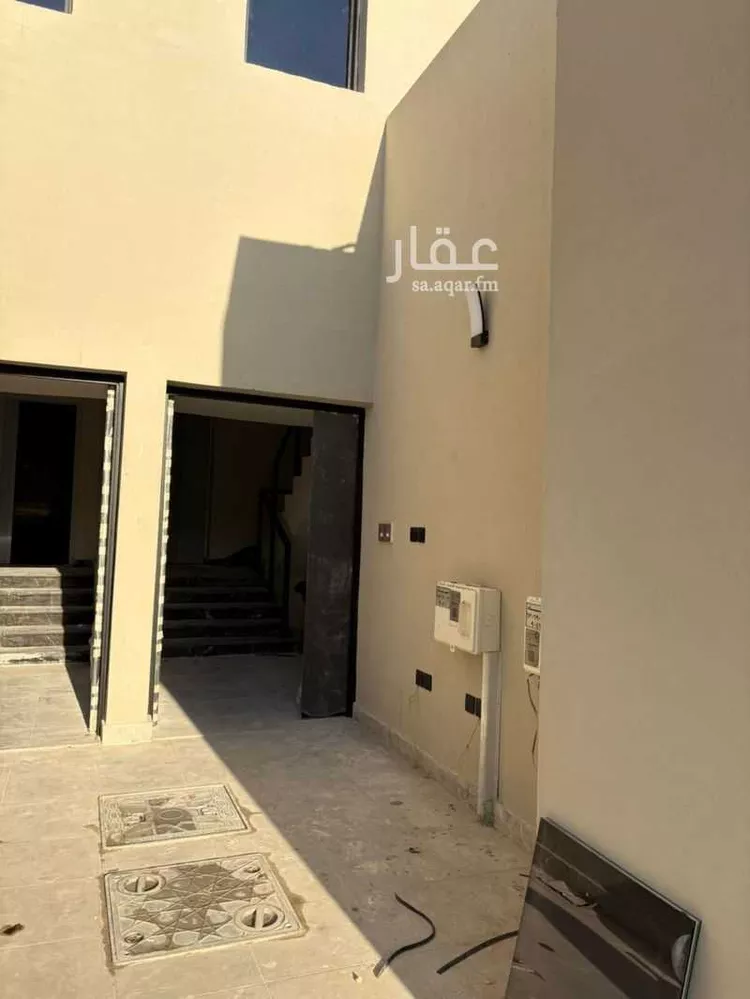 دور للبيع في شارع العينين, حي إشبيلية, مدينة الرياض, منطقة الرياض صورة 5