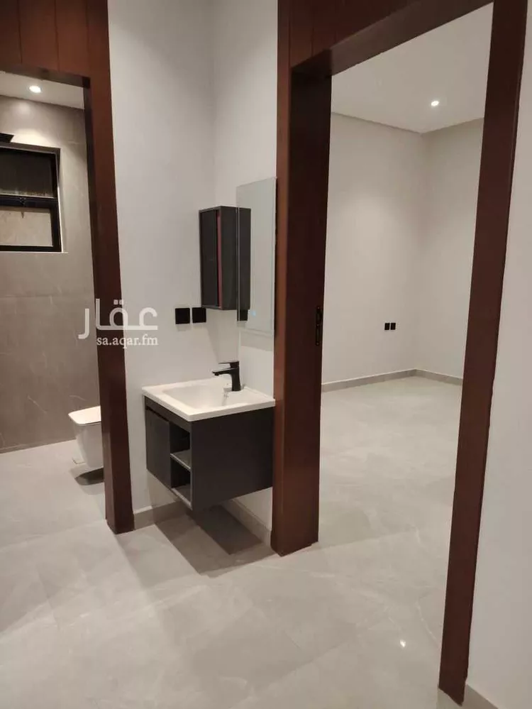 دور للبيع في شارع وجية الشحامي, حي الرمال, مدينة الرياض, منطقة الرياض 8