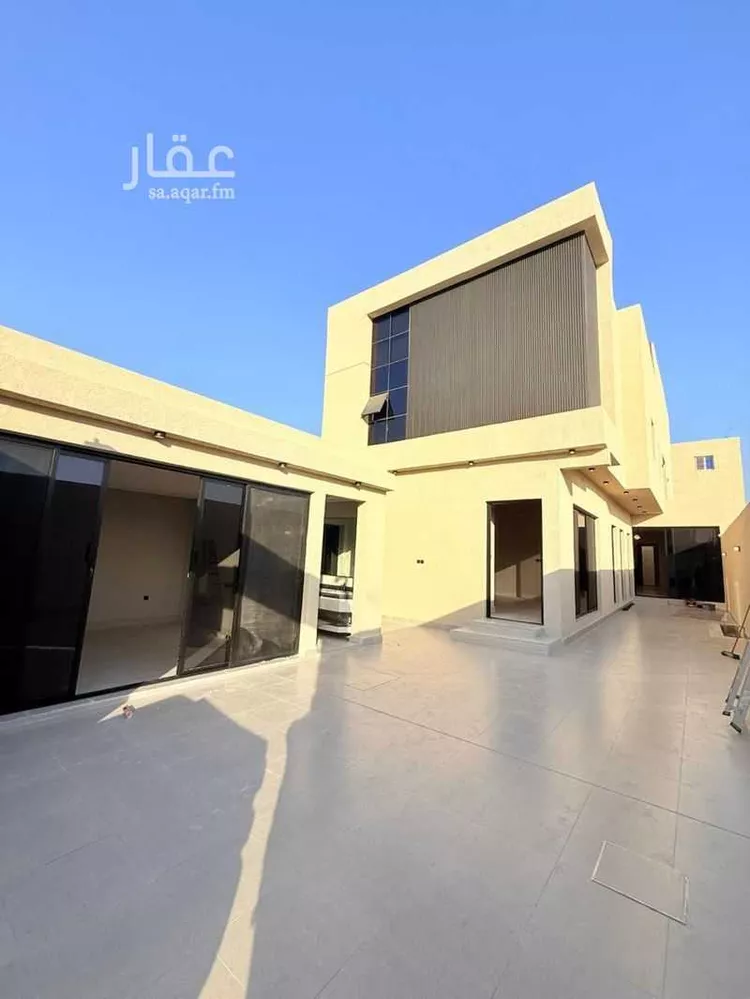 Villa for Sale in Al Khobar Al Amwaj 9