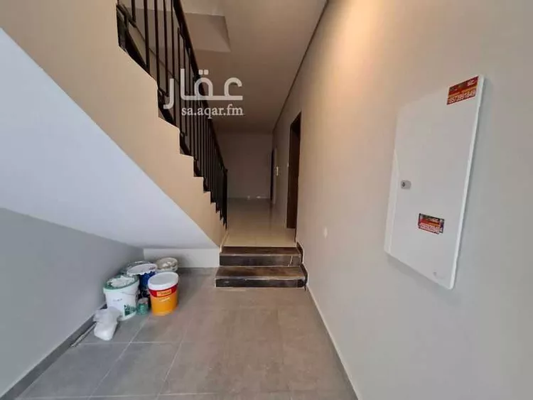 عمارة للبيع في شارع حمزة الزيات, حي الراكة الشمالية, مدينة الدمام, المنطقة الشرقية صورة 3