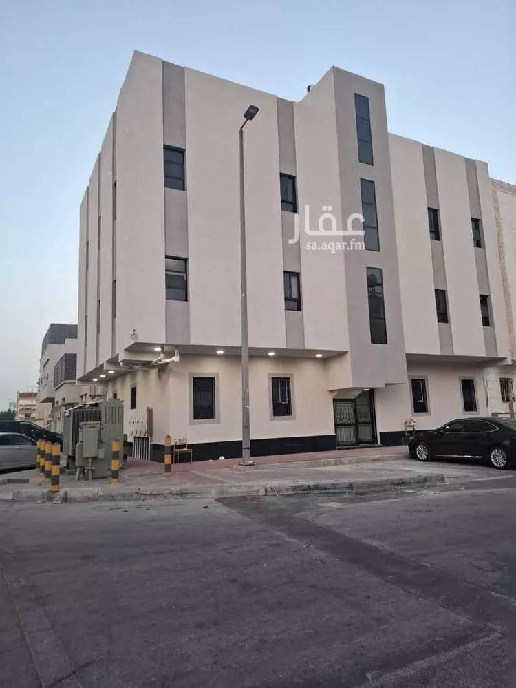 عمارة للبيع في شارع السابع عشر, حي الثقبة, مدينة الخبر, المنطقة الشرقية 13