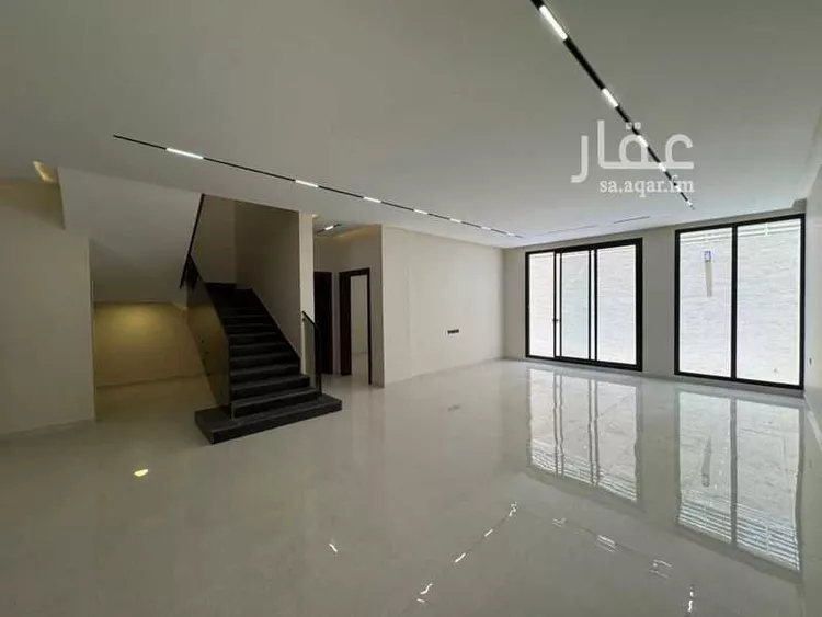 فيلا للبيع في شارع حميدة الإبراهيمي, حي العوالي, مدينة الرياض, منطقة الرياض 1 صورة