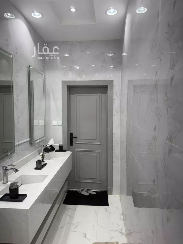 فيلا للبيع في شارع رقم 28, حي ظهرة لبن, مدينة الرياض, منطقة الرياض صورة 2