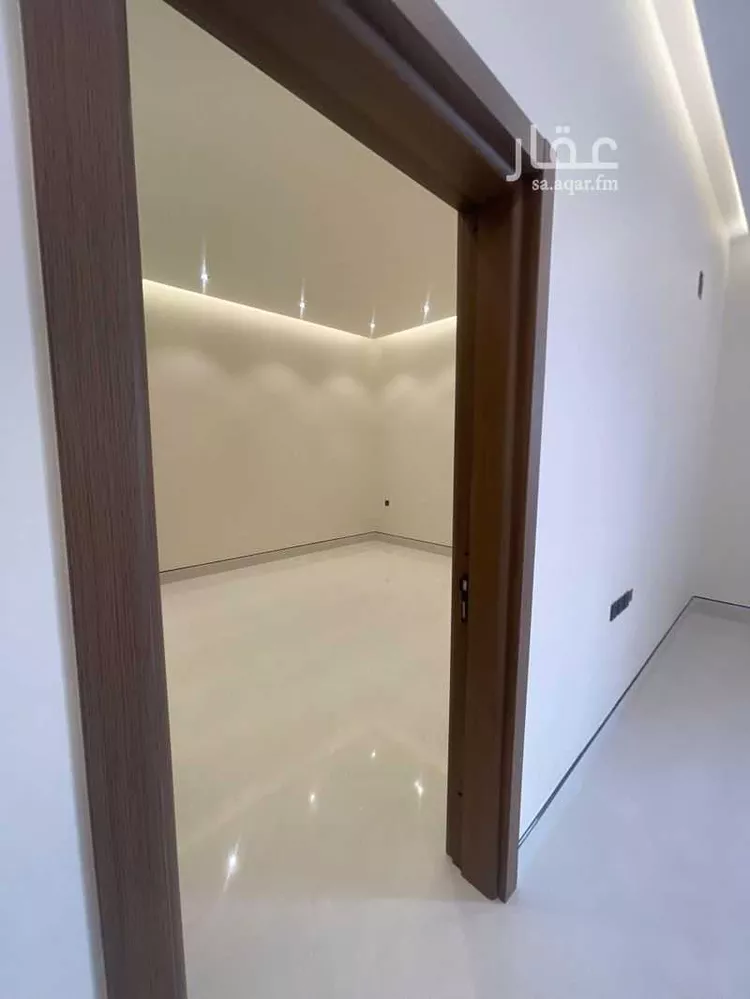 فيلا للبيع في شارع صفصاف, حي ظهرة لبن, مدينة الرياض, منطقة الرياض 15