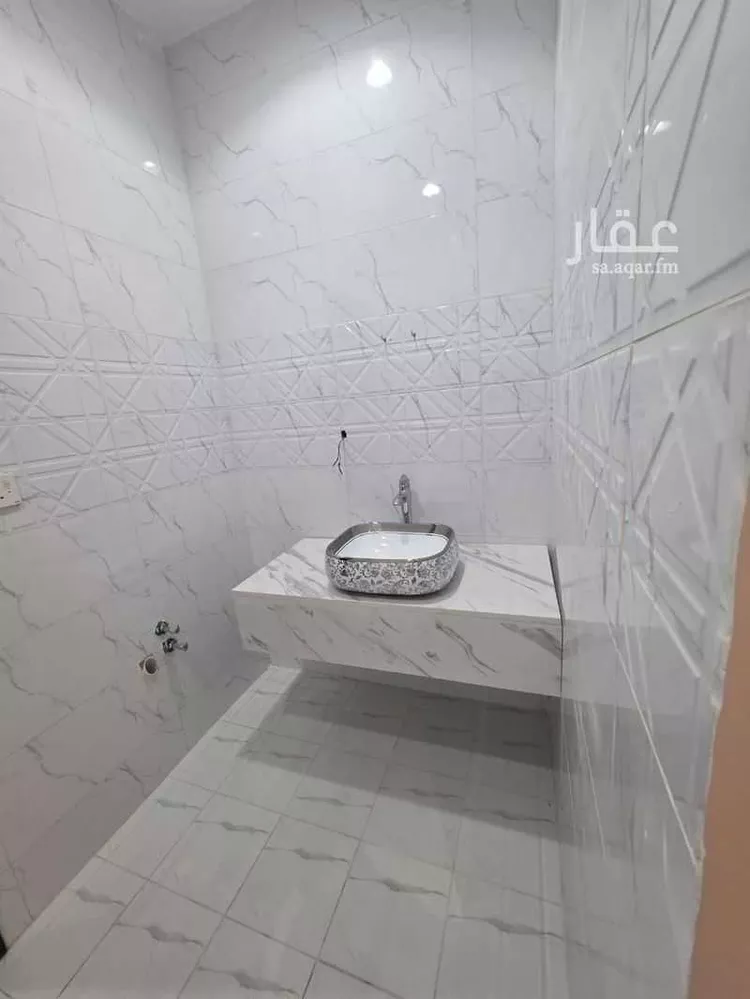 شقة للإيجار في شارع أبو عبيدة عامر بن الجراح ، حي السويس ، جازان ، منطقة جازان صورة 4