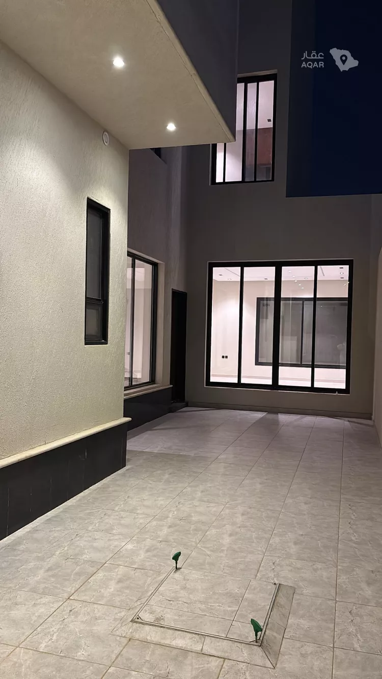 Villa for Sale in Riyadh Al Mahdiyah 2