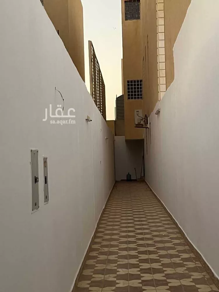 شقة للإيجار في شارع ظهرة العودة شرق 17 ، حي الدرعية الجديدة ، الدرعية ، الدرعية صورة 4