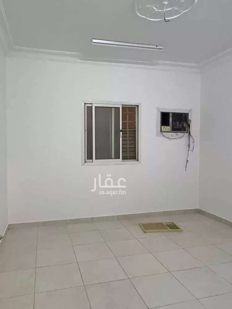 شقة للإيجار في شارع ظهرة العودة شرق 17 ، حي الدرعية الجديدة ، الدرعية ، الدرعية