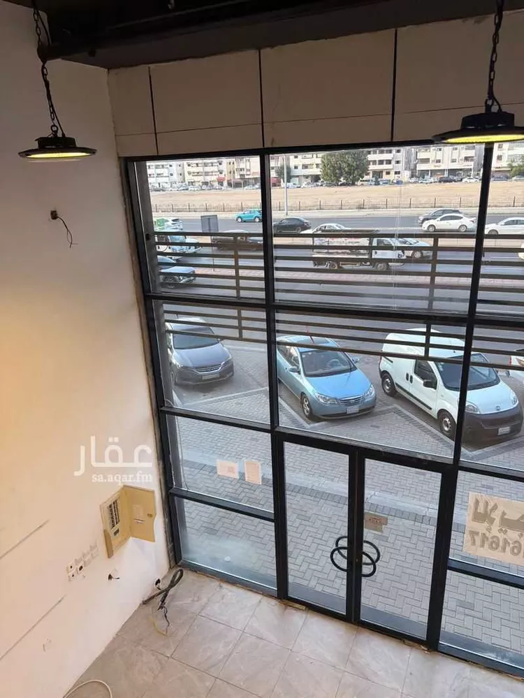 محل للإيجار في شارع الامير محمد بن عبدالعزيز الفرعي, حي العزيزية, مدينة جدة, منطقة مكة المكرمة صورة 2