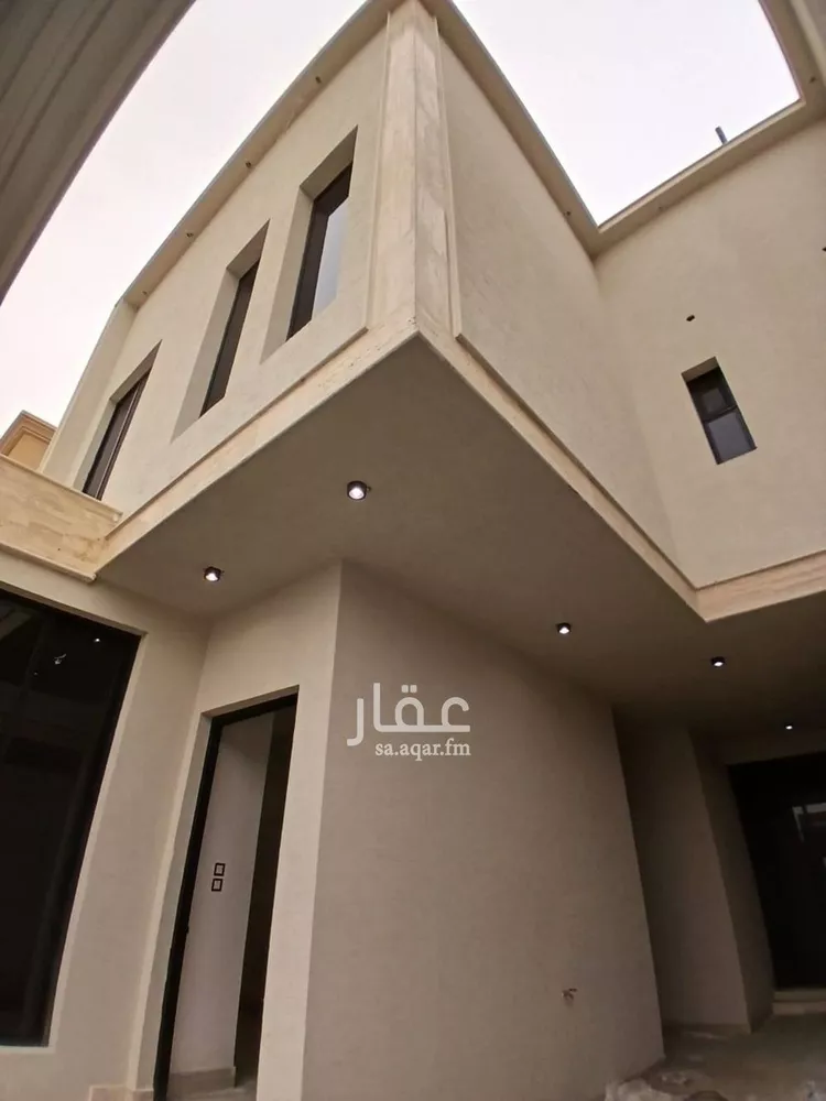 فيلا للبيع في شارع عرعر, حي الصواري, مدينة الخبر, المنطقة الشرقية