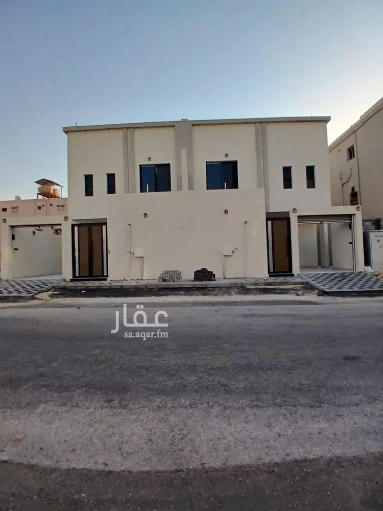 فيلا للبيع في شارع ثمامة بن بجاد العنبري, حي طيبة, مدينة الدمام, المنطقة الشرقية صورة 2