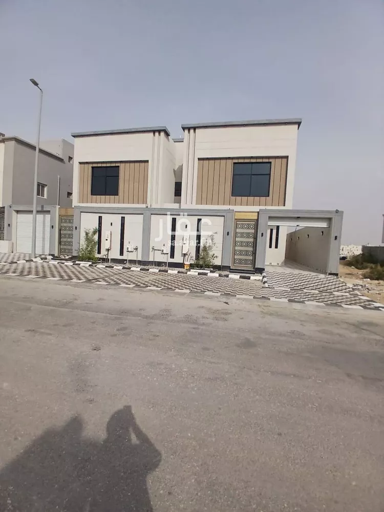 فيلا للبيع في شارع ابن ابي قره, حي ضاحية الملك فهد, مدينة الدمام, المنطقة الشرقية صورة 2