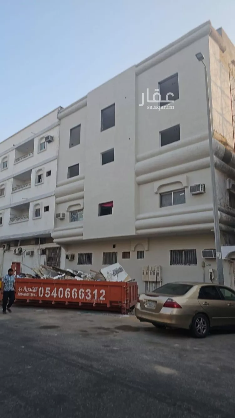 عمارة للبيع في حي البادية, مدينة الدمام, المنطقة الشرقية صورة 2