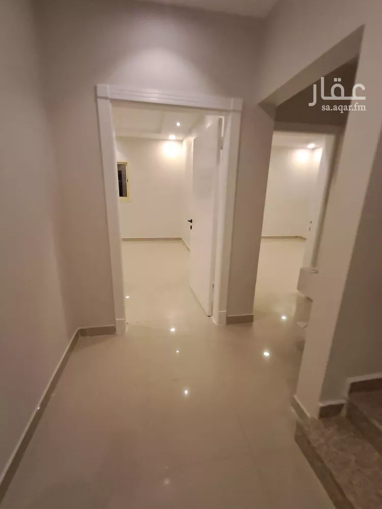 فيلا للإيجار في شارع عباس ابن فرناس, حي ظهرة العودة شرق, مدينة الدرعية, منطقة الرياض صورة 4