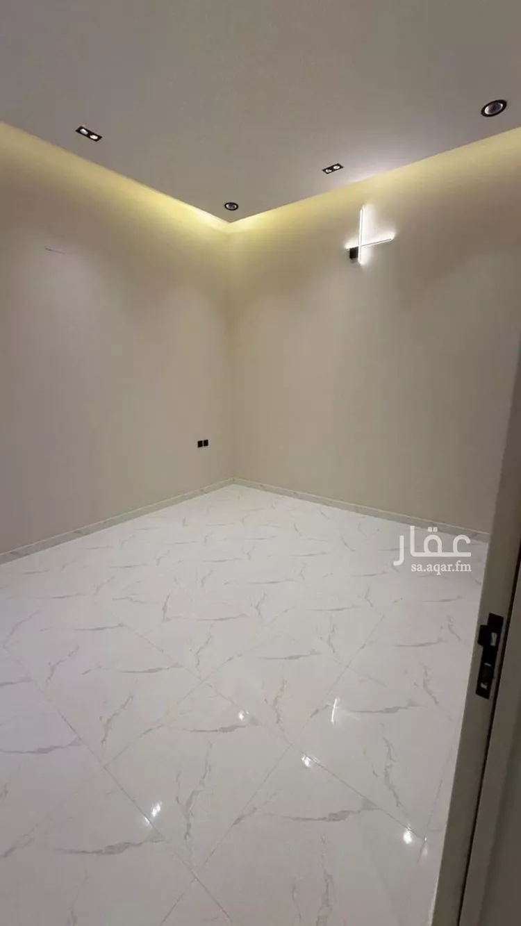 دور للبيع في شارع يزيد بن ابي سفيان, حي نوارة, مدينة المزاحمية, منطقة الرياض صورة 2