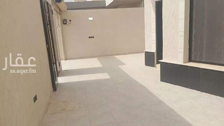 دور للبيع في شارع العزم, حي بدر, مدينة الرياض, منطقة الرياض 10