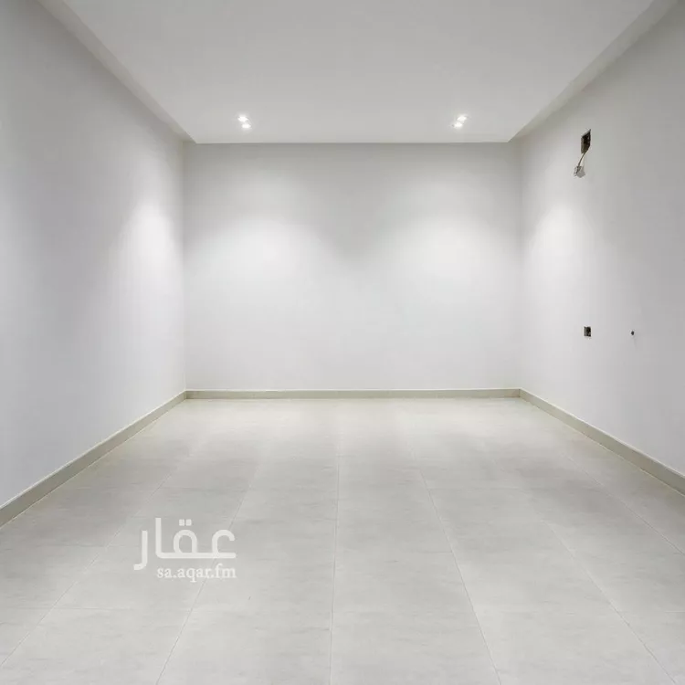 Floor for Sale in Riyadh Badr 8