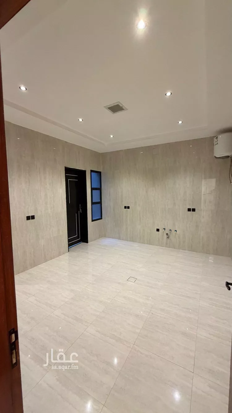 Floor for Sale in Riyadh Ar Rimal