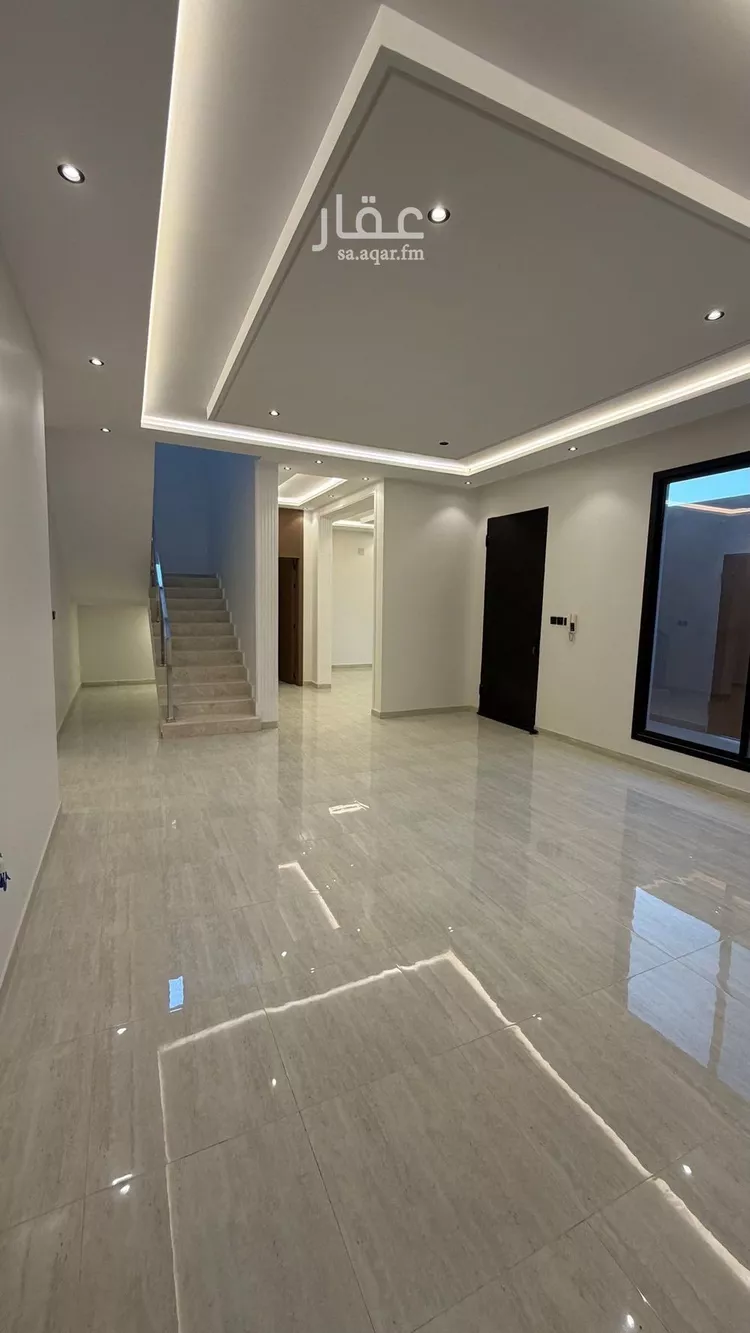 فيلا للبيع في شارع عبيدالله الفقيه, حي الرمال, مدينة الرياض, منطقة الرياض صورة 4