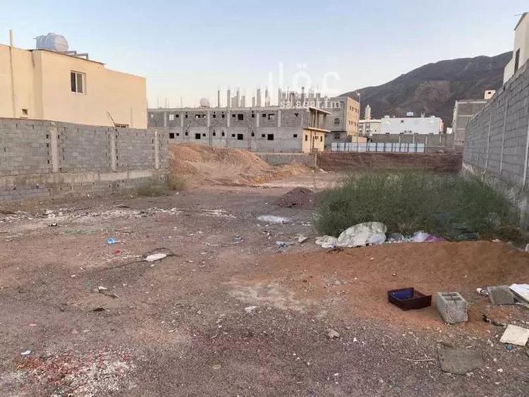 أرض للبيع في شارع زمعه بن الاسود ، حي العزيزية ، المدينة المنورة ، منطقة المدينة المنورة