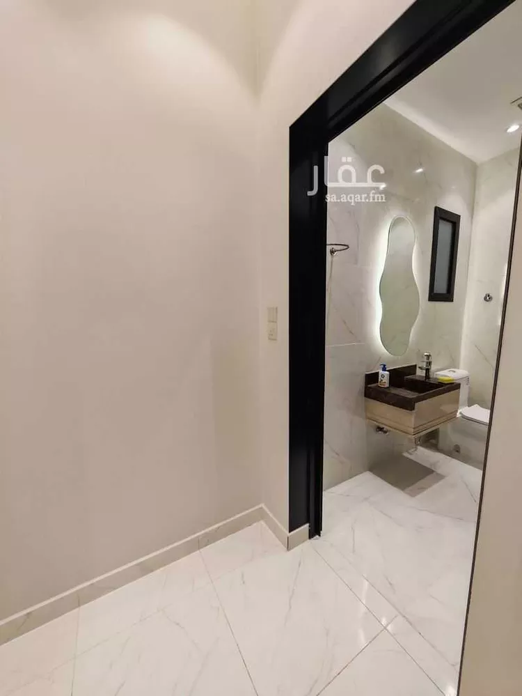 شقة للبيع في شارع شارع 26 ب, حي المطار, مدينة جازان, منطقة جازان 13