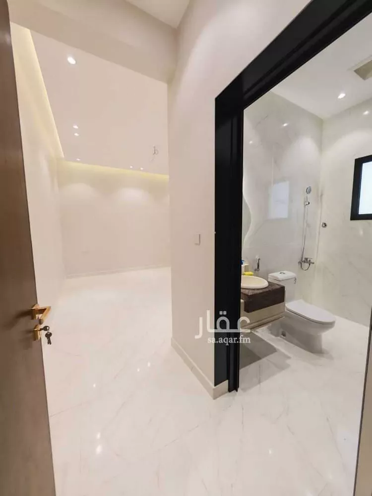شقة للبيع في شارع شارع 26 ب, حي المطار, مدينة جازان, منطقة جازان 12