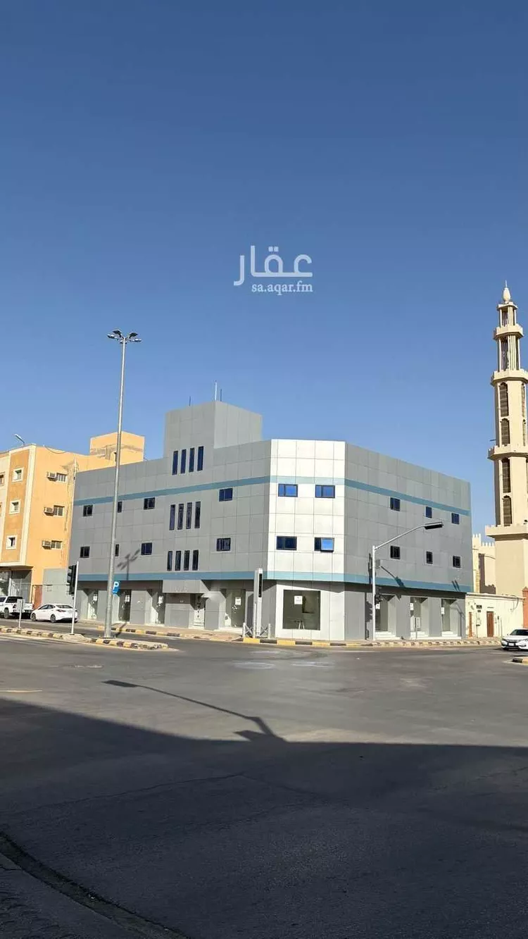 عمارة للإيجار في شارع سلطان بن عبدالعزيز, حي الصفراء, مدينة بريدة, منطقة القصيم
