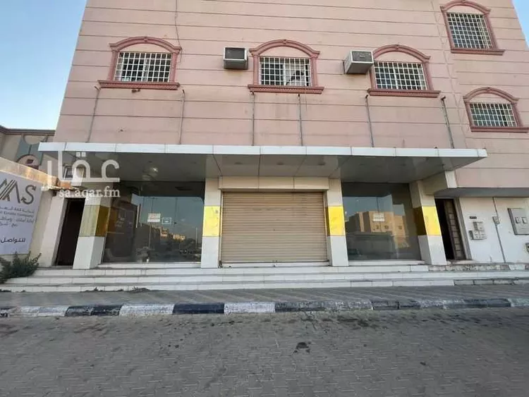 عمارة للإيجار في شارع الامير سلطان بن عبدالعزيز, حي الشفاء, مدينة عنيزة, منطقة القصيم صورة 3