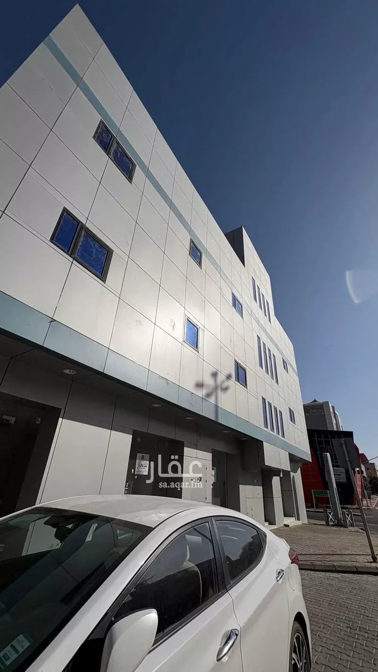 عمارة للإيجار في شارع سلطان بن عبدالعزيز, حي الصفراء, مدينة بريدة, منطقة القصيم صورة 5