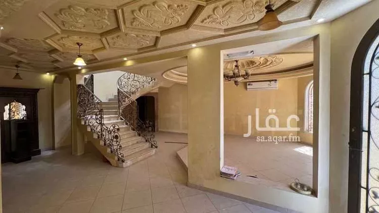 Villa for Sale in Al Bukayriyah Ibn Khaldun ุตูุฑุฉ 3