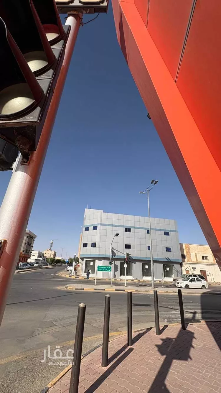 عمارة للإيجار في شارع سلطان بن عبدالعزيز, حي الصفراء, مدينة بريدة, منطقة القصيم صورة 2