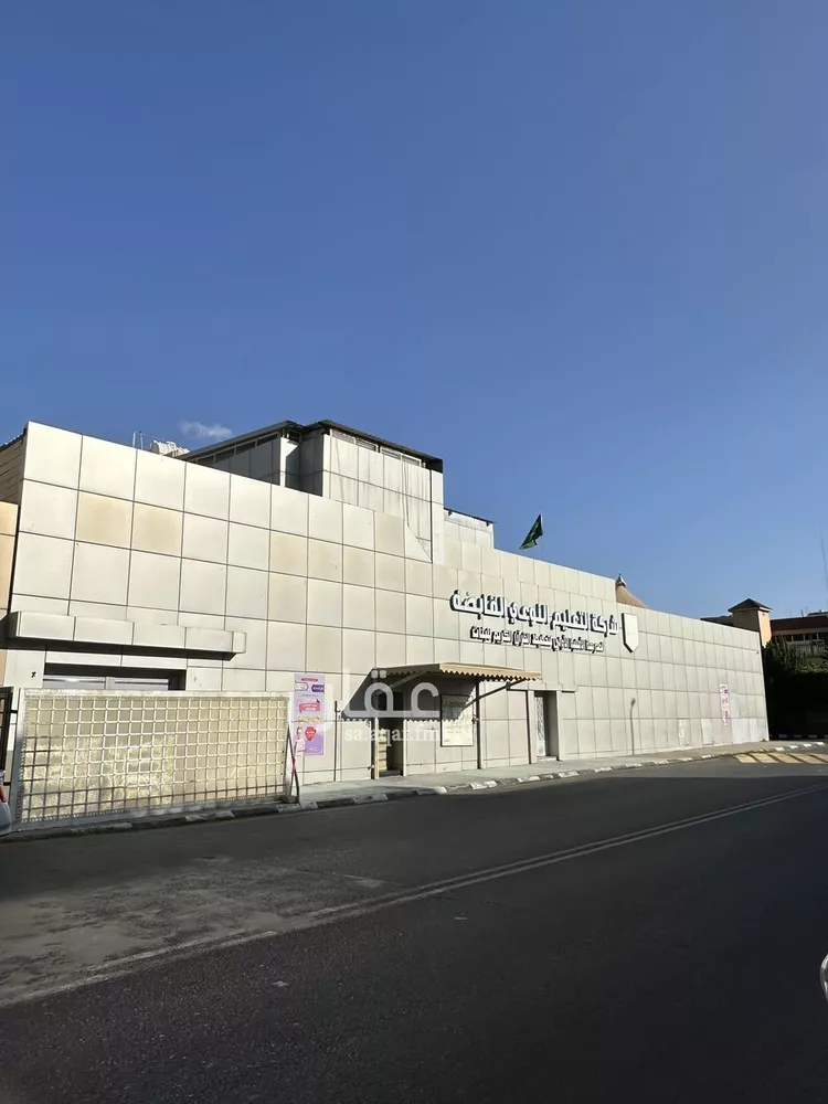 فيلا للبيع في شارع السلامه, حي قروى, مدينة الطائف, منطقة مكة المكرمة صورة 2