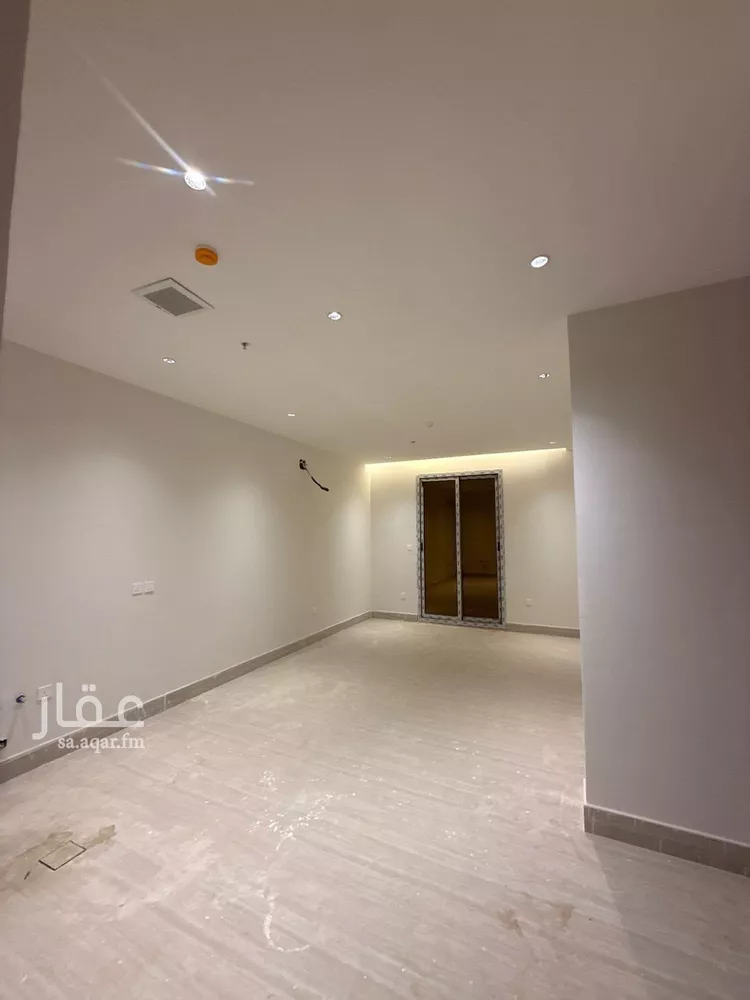 شقة للبيع في شارع عبدالله بن أبي حسان, حي العارض, مدينة الرياض, منطقة الرياض صورة 3
