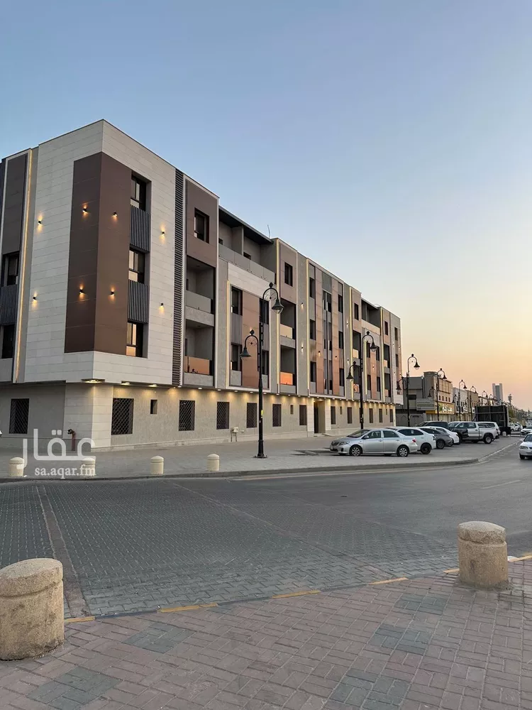 فيلا للبيع في شارع ظبية بنت البراء, حي المصيف, مدينة الرياض, منطقة الرياض صورة 3