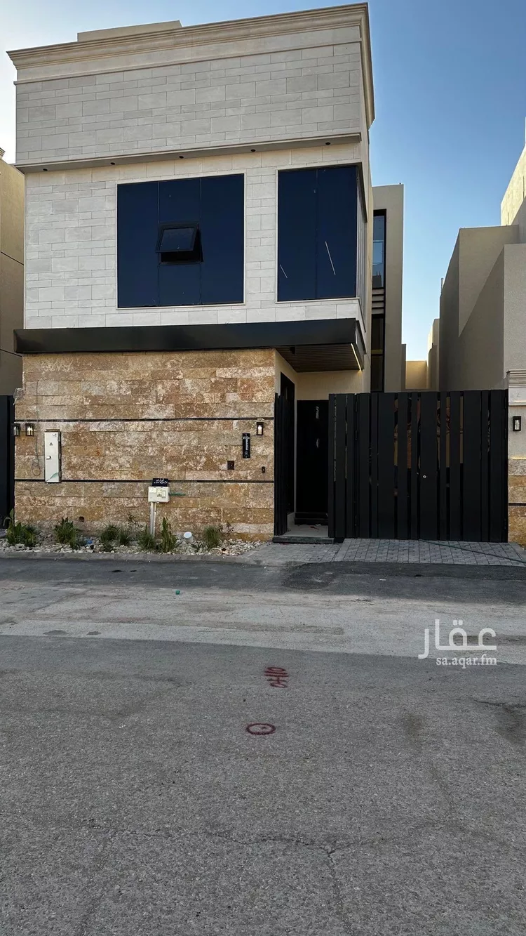 فيلا للبيع في شارع رقم 330, حي ظهرة لبن, مدينة الرياض, منطقة الرياض صورة 2