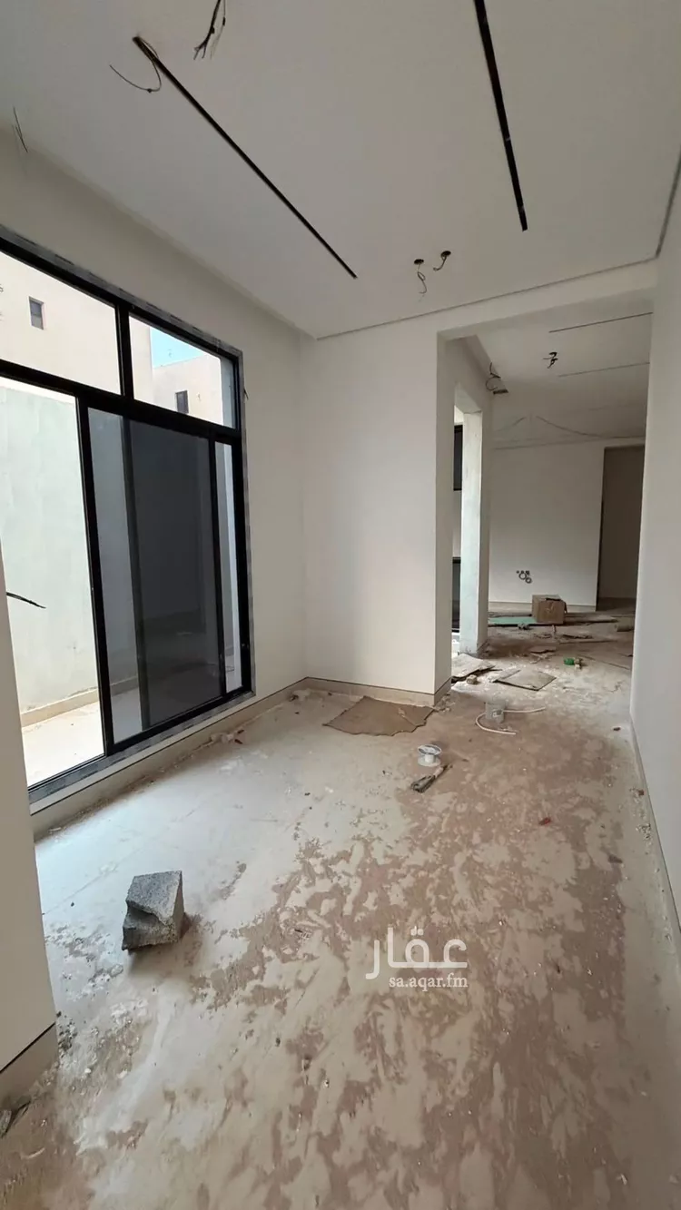 Floor for Sale in Riyadh Al Janadriyah 12