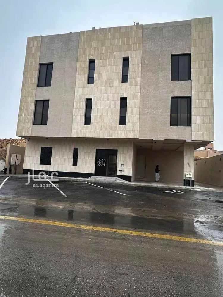 فيلا للإيجار في شارع إبراهيم بن عبدالله آل حسين, حي ظهرة لبن, مدينة الرياض, منطقة الرياض صورة 2