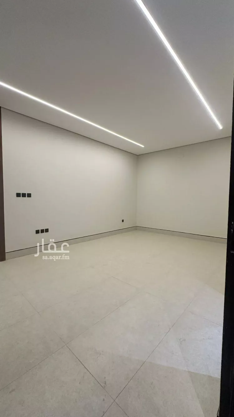 فيلا للبيع في شارع يوسف الجد, حي المهدية, مدينة الرياض, منطقة الرياض صورة 2