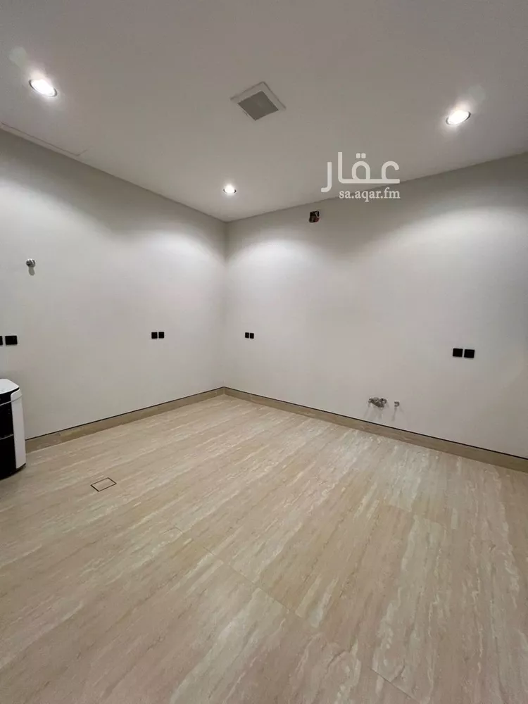 فيلا للبيع في شارع أبي الشيخ الأصبهاني, حي المهدية, مدينة الرياض, منطقة الرياض صورة 5